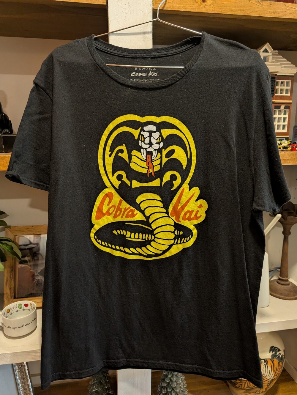 Bioworld Cobra Kai Snake Logo Black T-shirt Size Large